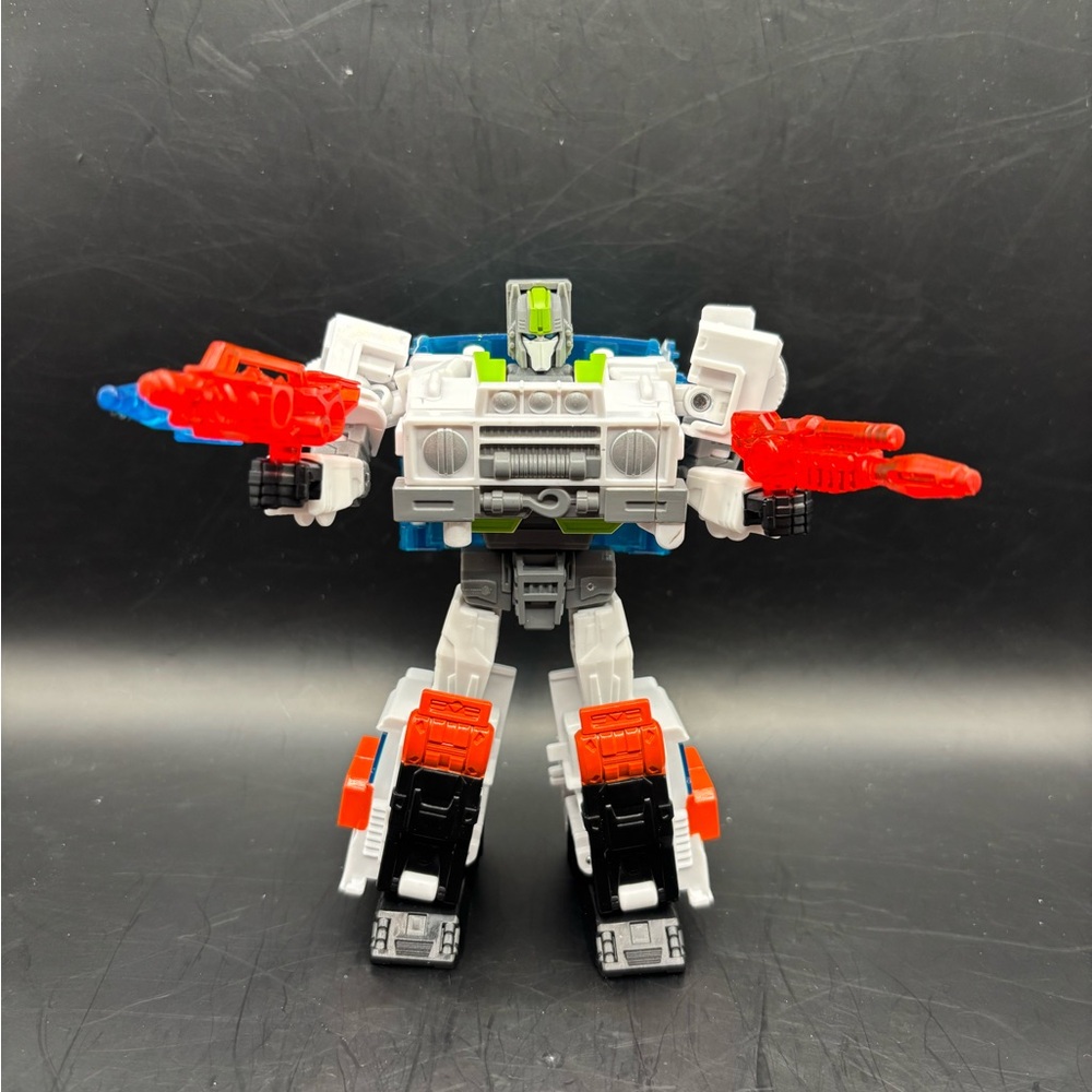 Transformers Legacy Evolution Medix -Complete